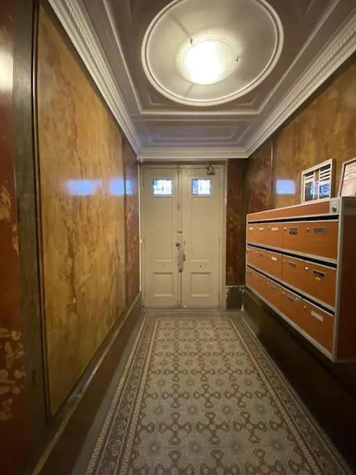 Appartamento Charming Flat In Montmartre - Imhost Parigi